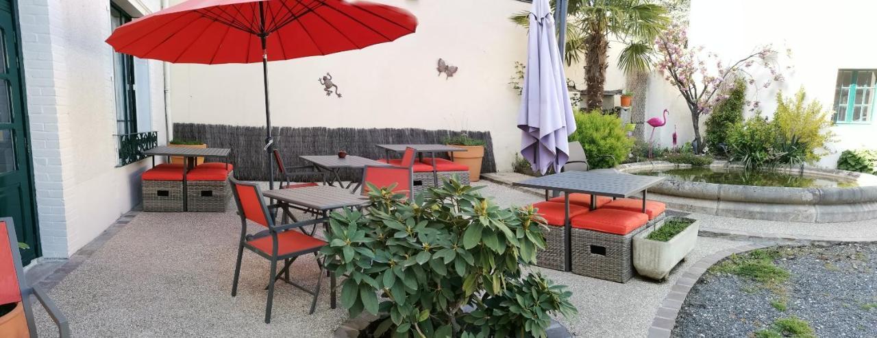 Logis Hotel Le Cerf Briare Exterior photo