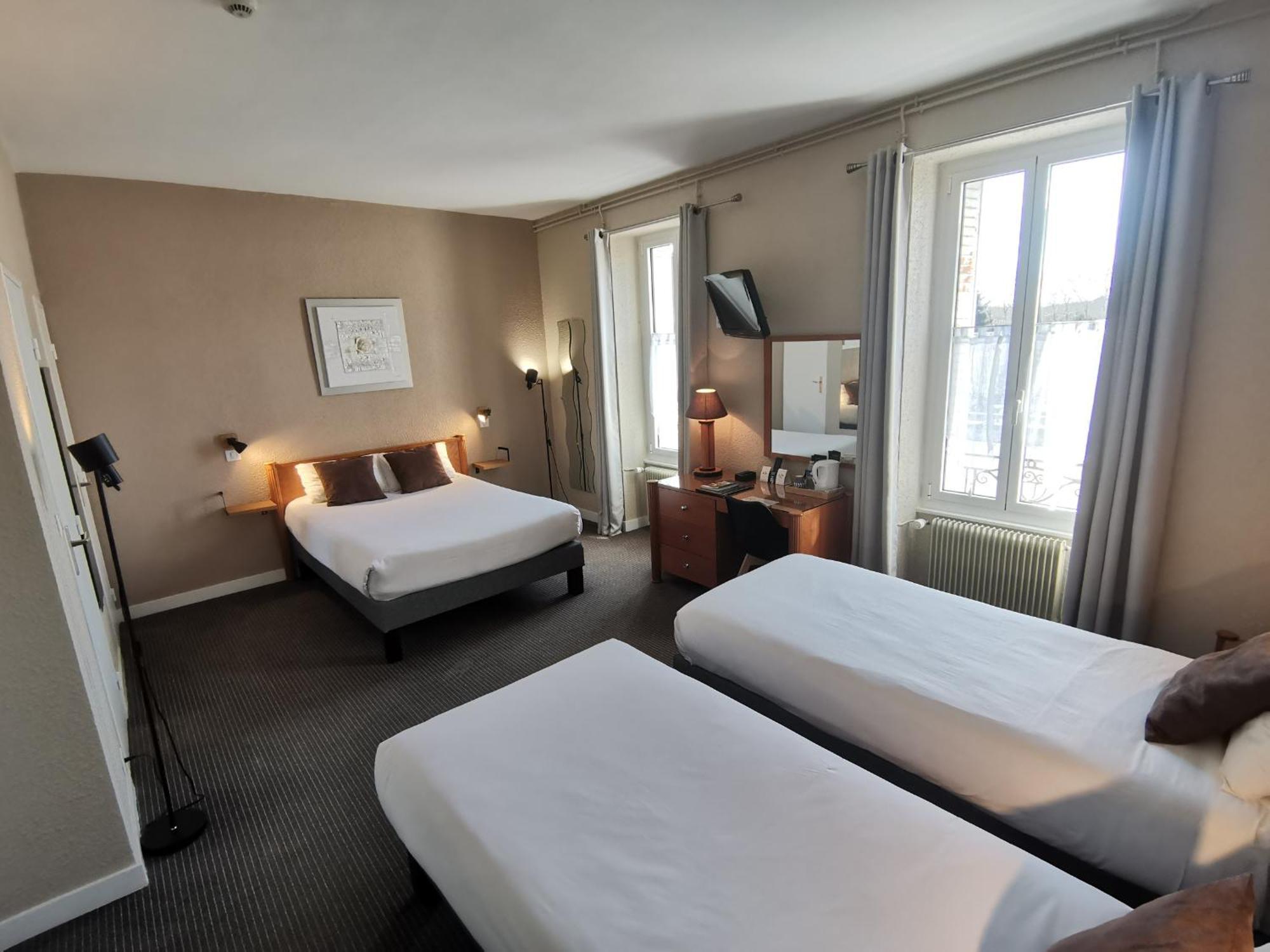Logis Hotel Le Cerf Briare Exterior photo